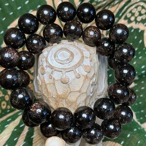 Black Mica 12mm (price is for one)💕